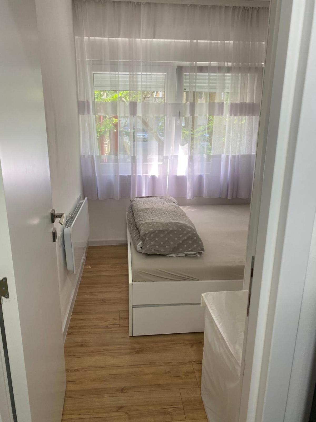 Urban Oasis Apartment Sajmiste Zewnętrze zdjęcie